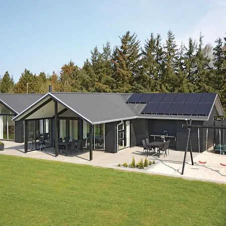 Ferienhaus Holiday 18